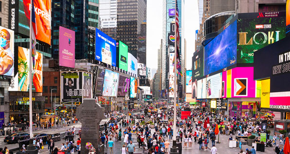 guns in times square